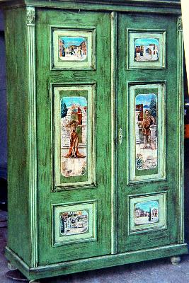 relooking armoire,,armoire d&eacute;cor&eacute;es sur commande, armoires recycl&eacute;es, armoires relook&eacute;es ,decor sur meuble, peinture d&eacute;corative mobilier